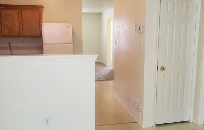 3 beds, 2 baths, 1,154 sqft, $999