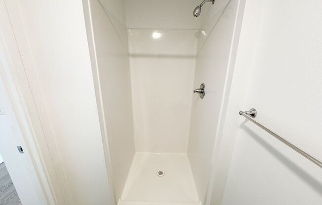 Studio, 1 bath, 186 sqft, $1,325, Unit 213