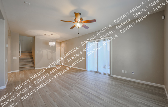 2205 W LN MARCHE AVE