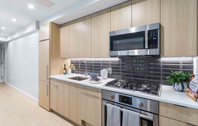 1 bed, 1 bath, 572 sqft, $2,395, Unit 104