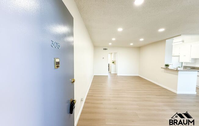 6041 WHITSETT