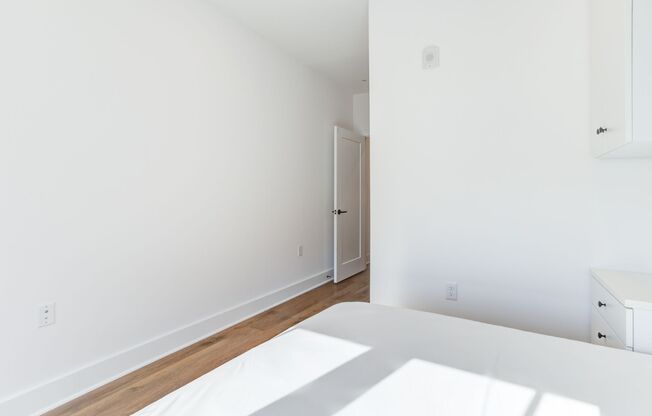 1 bed, 1 bath, 110 sqft, $1,490