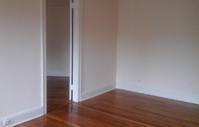 1 bed, 1 bath, 550 sqft, $1,600, Unit 208
