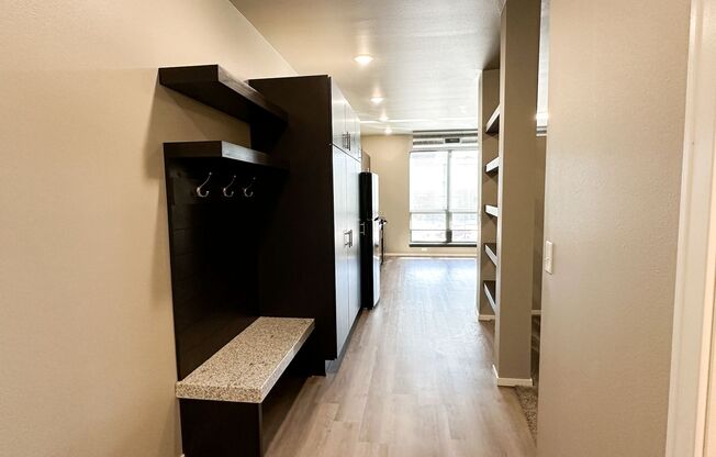 Studio, 1 bath, 567 sqft, $895