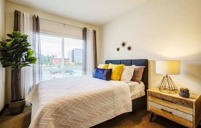 1st Bedroom at Discovery West, Washington