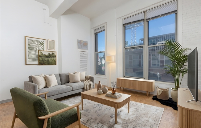 Studio, 1 bath, 465 sqft, $2,700, Unit 214