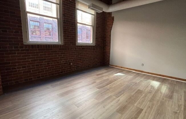 1 bed, 1 bath, 630 sqft, $1,199, Unit 621