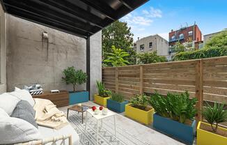 156 PUTNAM AVE