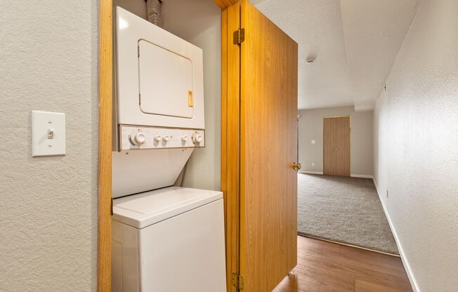 Studio, 1 bath, 504 sqft, $1,591, Unit 303