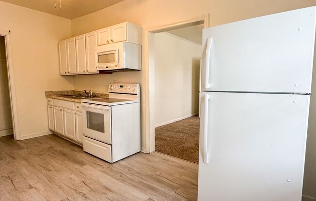 601 B E. Broadway, Hopewell - Second Floor Apartment