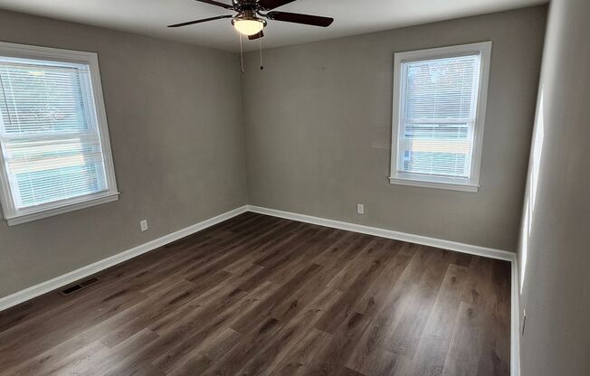 3 beds, 1 bath, $1,200