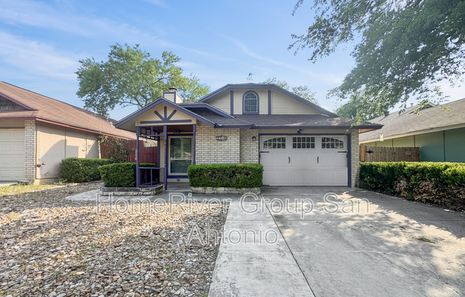 3318 STONEY SQ