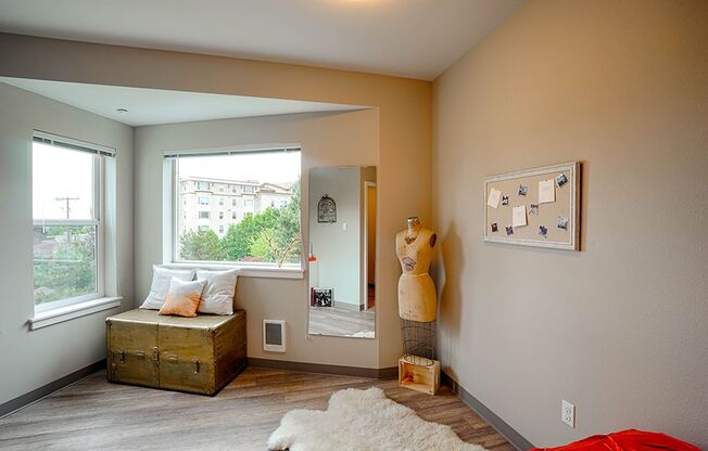 Studio, 1 bath, 156 sqft, $1,195, Unit B8