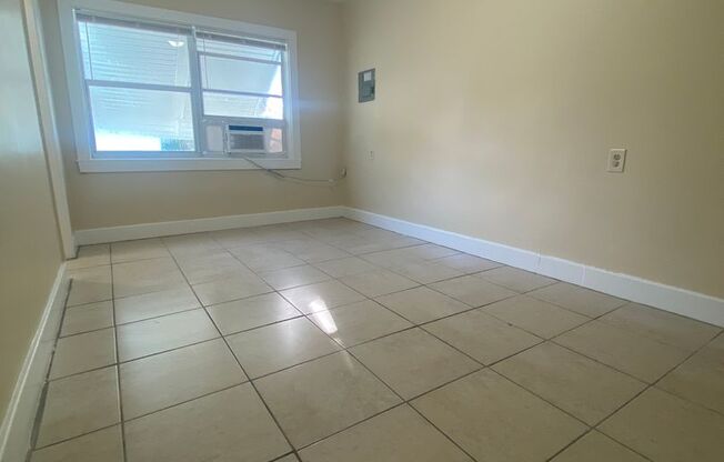 1 bed, 1 bath, 774 sqft, $1,500, Unit N