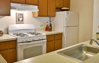 Kitchen at Portsmouth Apartments, Michigan
