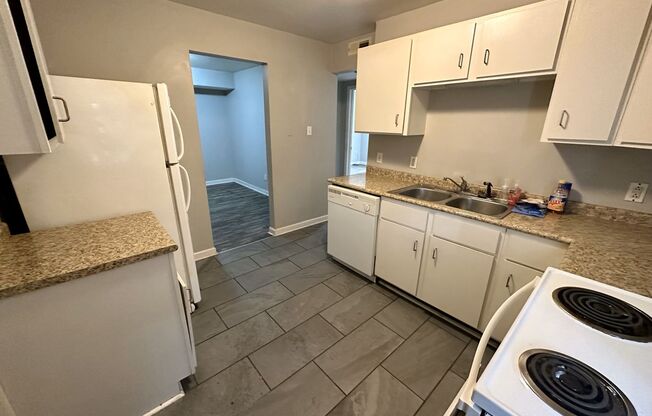 Memorial Drive - 1860 / 1862 / 1864