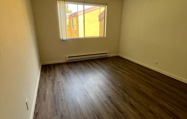 2 beds, 1 bath, 900 sqft, $3,500, Unit 215D