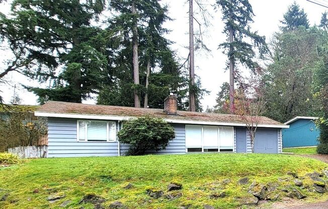 Updated  3 BED 1BA Shoreline Rambler