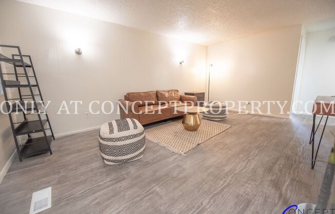2 beds, 1 bath, 935 sqft, $1,199, Unit 15
