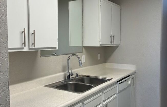 1 bed, 1 bath, 720 sqft, $1,099, Unit CA 1330-207