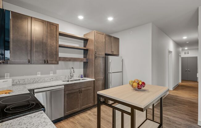 3 beds, 2 baths, 1,137 sqft, $2,520, Unit 314