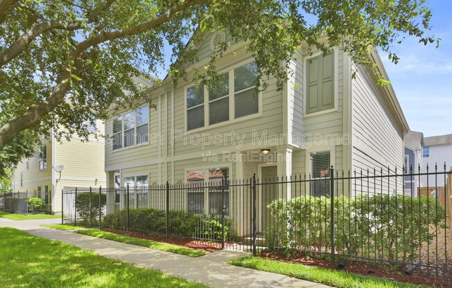 2711 POLK ST