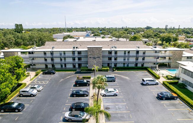 2 Bedroom / 2 Bath Condo
