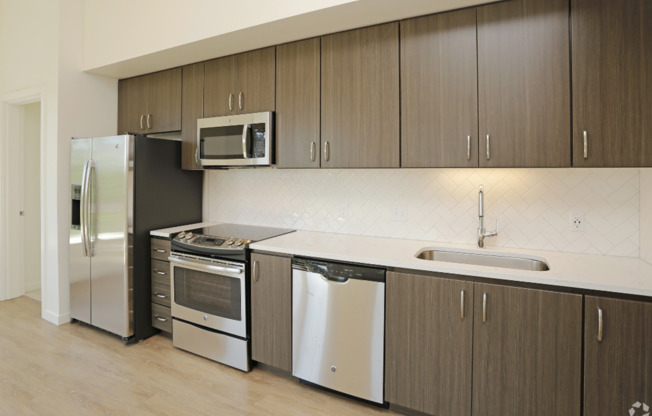 2 beds, 2 baths, 969 sqft, $2,249, Unit 308