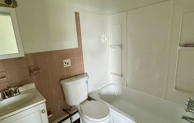 Studio, 1 bath, 580 sqft, $750