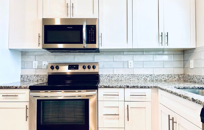 1625 SW 1st Ave 6-Plex