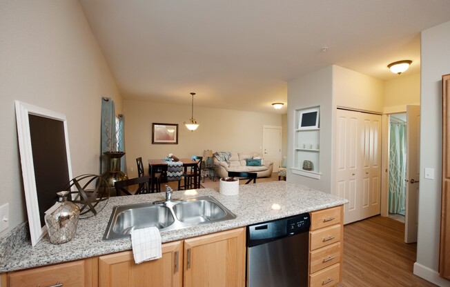 2 beds, 2 baths, 1,008 sqft, $1,700, Unit 202-F