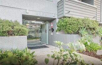 4406 Cahuenga Blvd.