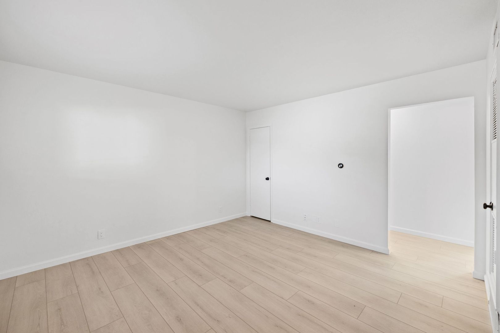 806 E 13th St Unit #108