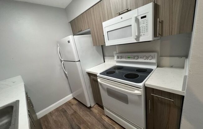 1 bed, 1 bath, 550 sqft, $1,595, Unit 2300-102