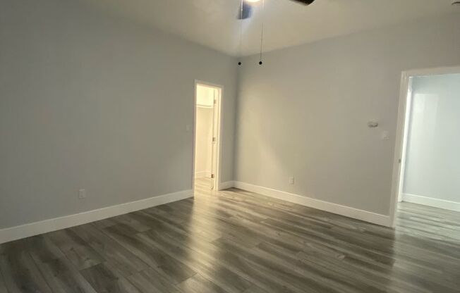 2 beds, 1 bath, 700 sqft, $2,200