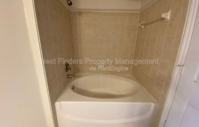 3 beds, 2 baths, 1,613 sqft, $1,850, Unit 1227