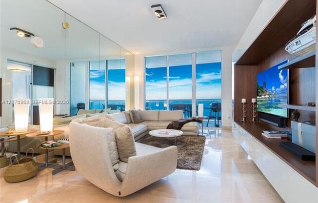 2 beds, 2.5 baths, $7,900, Unit # 4208
