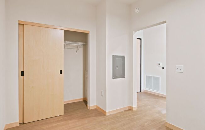 1 bed, 1 bath, 608 sqft, $2,025, Unit 303