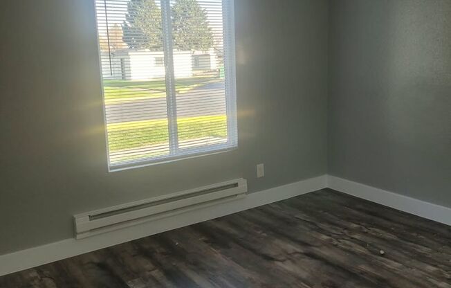 2 beds, 1 bath, 695 sqft, $1,250, Unit 505 D2