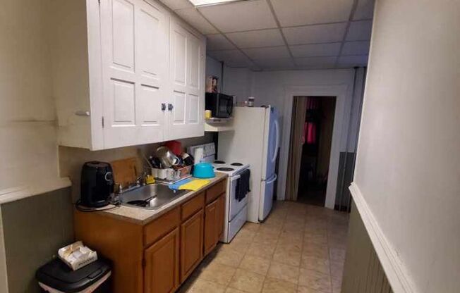 1 bed, 1 bath, 800 sqft, $1,250, Unit 1