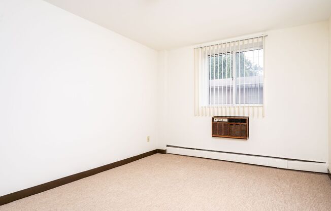 2 beds, 1 bath, 900 sqft, $1,349, Unit 304