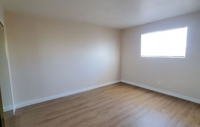 2 beds, 1 bath, 850 sqft, $1,395, Unit 214