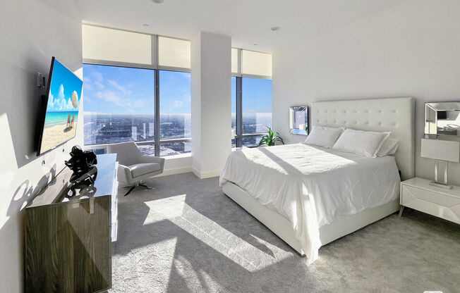 2 beds, 3 baths, 1,900 sqft, $9,775, Unit 37A