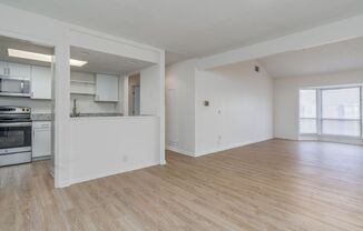 3 beds, 2 baths, 1,367 sqft, $2,000, Unit B10