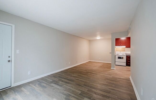 2 beds, 1.5 baths, 976 sqft, $1,275, Unit 2006-13