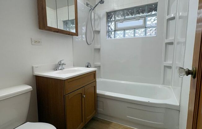 2560 Clinton St River Grove