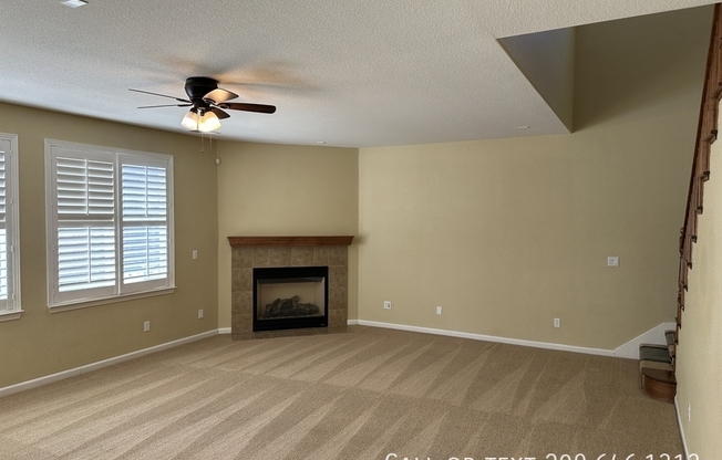 2704 ACAPULCO WAY
