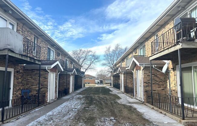 7712 S HARLEM AVE