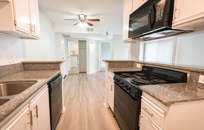 1 bed, 1 bath, 700 sqft, $1,748, Unit 106