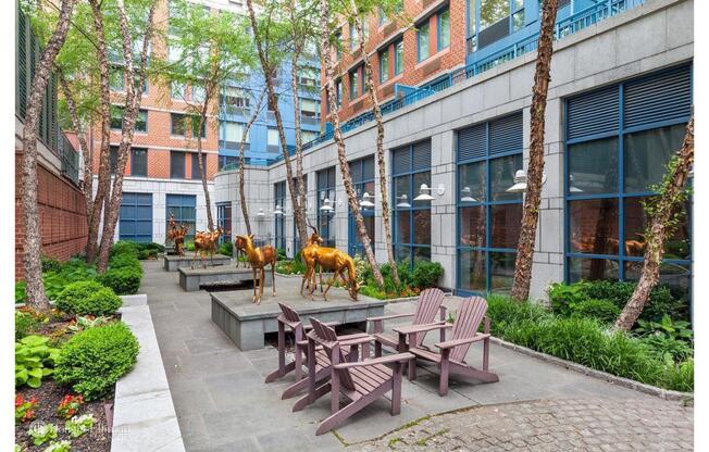 2 beds, 1 bath, 733 sqft, $5,300, Unit 6-J